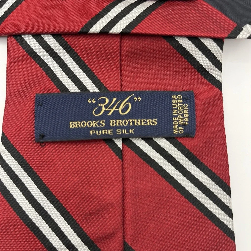 Brooks Brothers 346 Striped Red Necktie Stain Resistant Silk USA Made